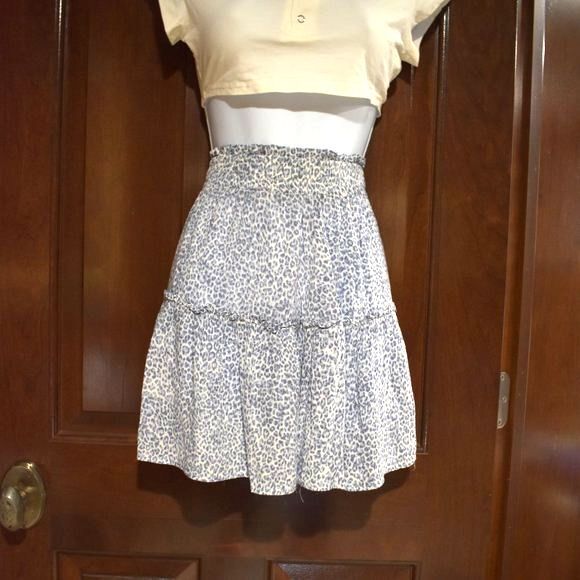 Olivaceous Blue Leopard Tiered Skirt L High Waist Flowy Stretch Boho Trendy - Picture 11 of 13